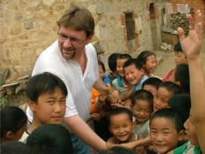 rob-with-school-children